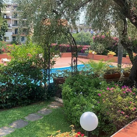 Oblo With Pool - - Taormina *