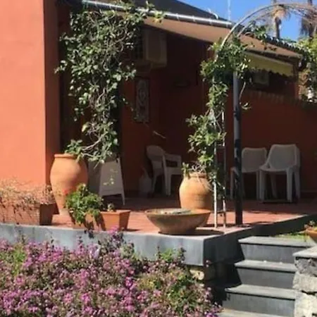 Oblo With Pool - - Taormina Aparthotel